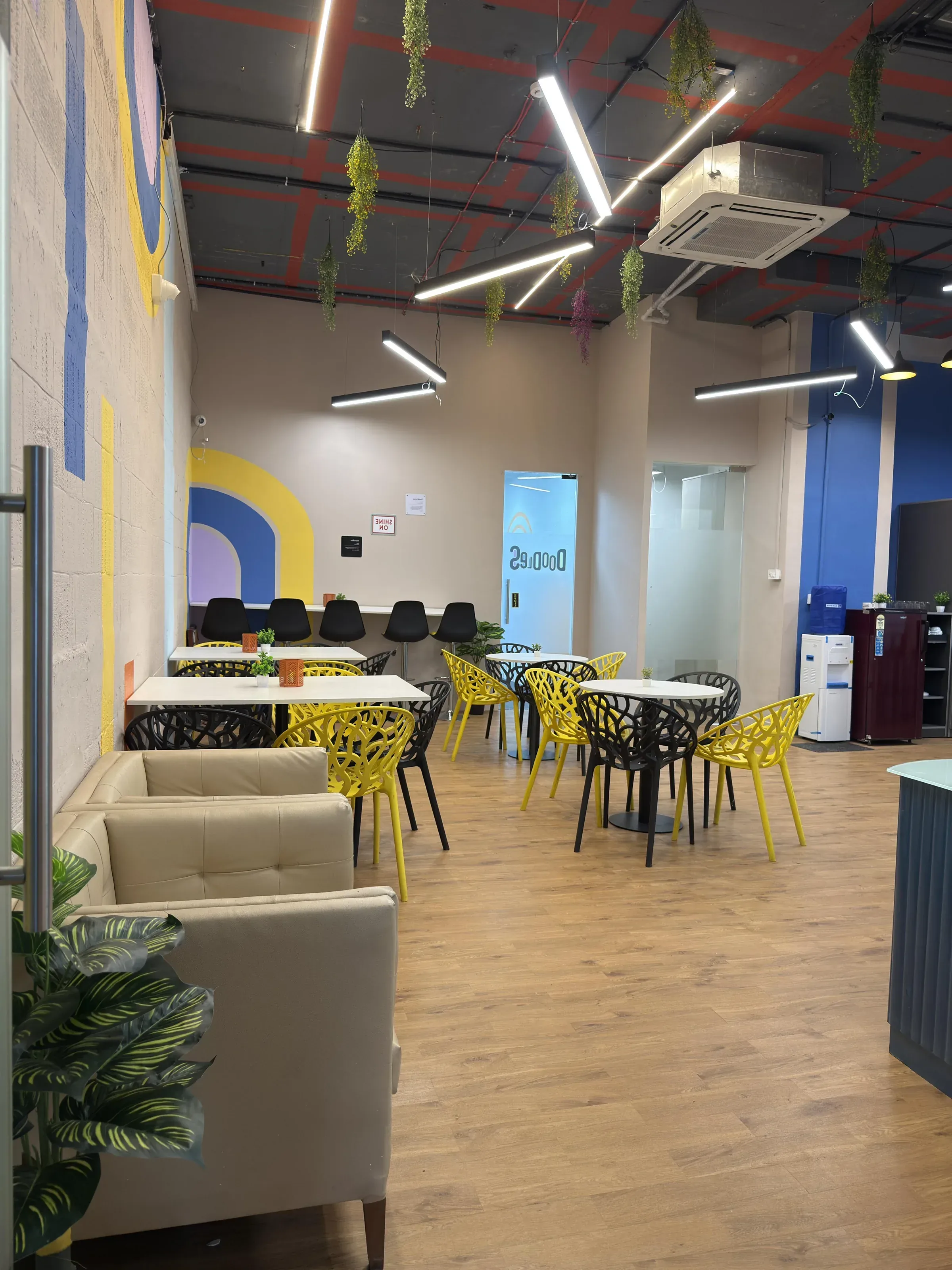 Techniplex 2 — 150 Executive-Grade Seats in Malad’s Rising Business District. Work Elevated, Ideas Amplified.